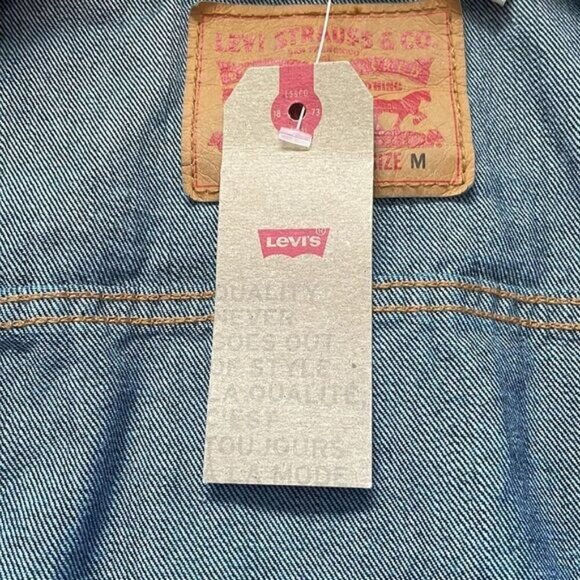 Levi’s Trucker Denim Jacket size Medium new. - Picture 9 of 11